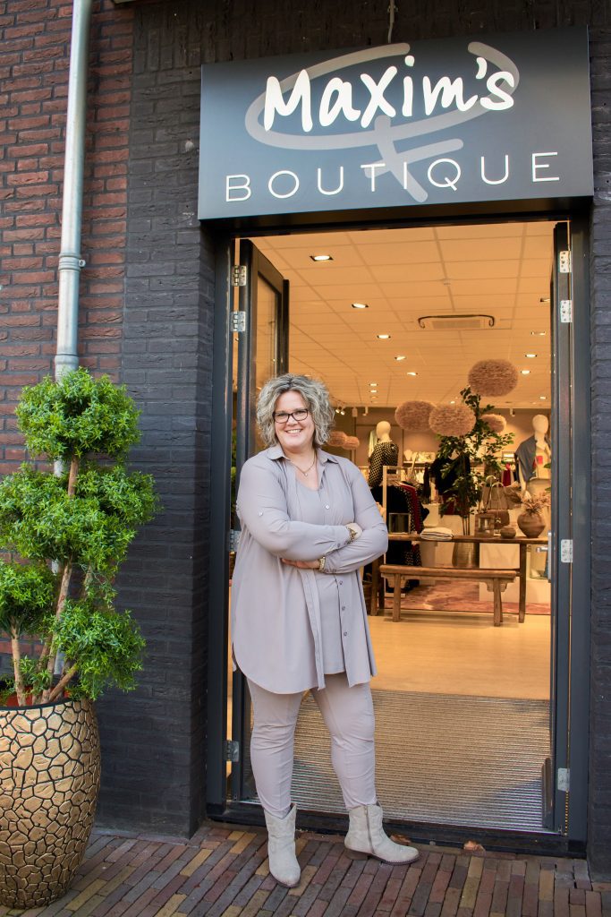 maxim's boutique anouk